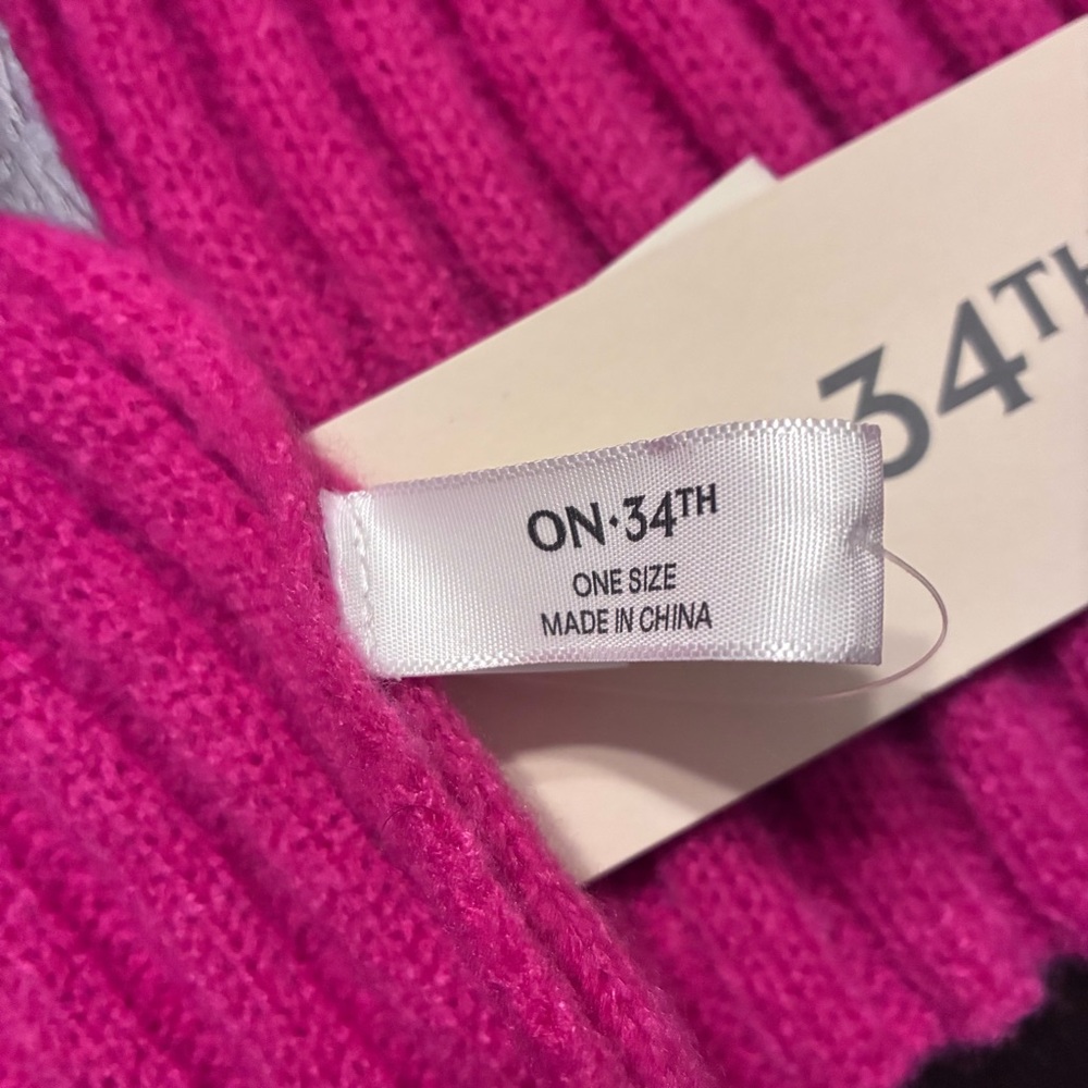 On 34th (Macys)Hot Pink Scarf - Picture 4 of 6